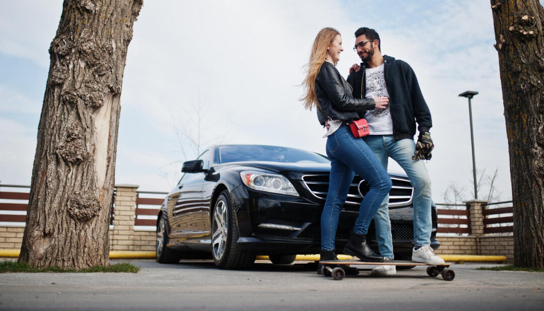 ¿Por qué es necesario confiar en expertos con más de 15 años de experiencia en automoción antes de comprar un vehículo?